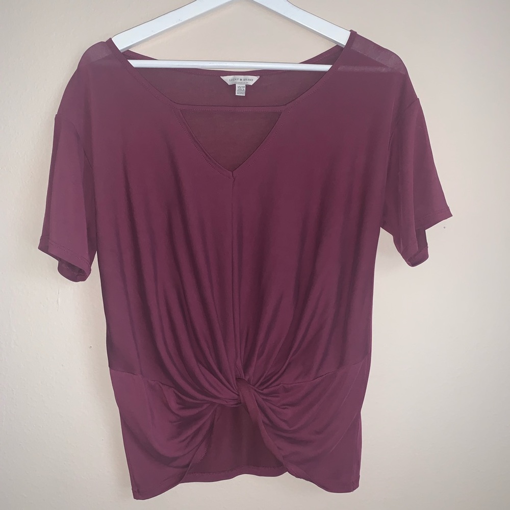 Lucky brand knot top in the color mauve